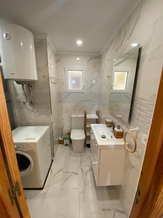 Orihuela Costa 2-Bedroom 1-Bath Renovated Vacation Rental On La Zenia Beach Exterior photo